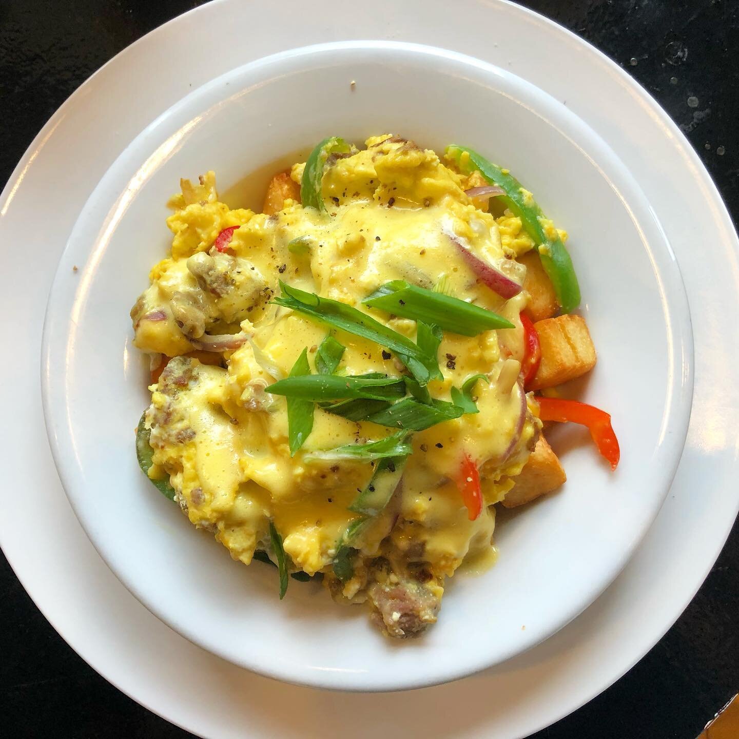 @adambaldwinracket was 🔥 last night and we&rsquo;re hungry for more shows tonight and tomorrow!
To tide us over, we&rsquo;ve got The Cure, a breakfast poutine, with @peasantspantry sausage, eggs, peppers, onions and 3 cheeses🧀, all on hash browns 